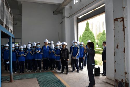 慶陽(yáng)市供排水公司南區(qū)污水處理廠舉行環(huán)保設(shè)施向公眾開放活動(dòng)