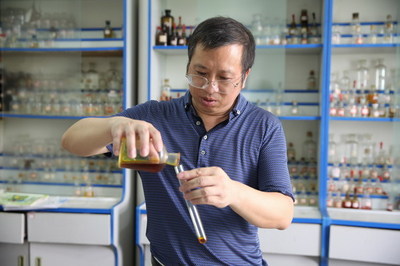 他在磐安中學(xué)堅(jiān)守了30年